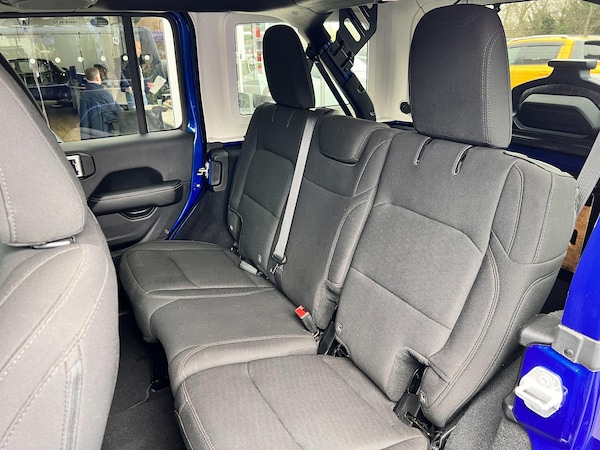 Used Jeep Wrangler 2020 for sale - 76307214: Photo 15