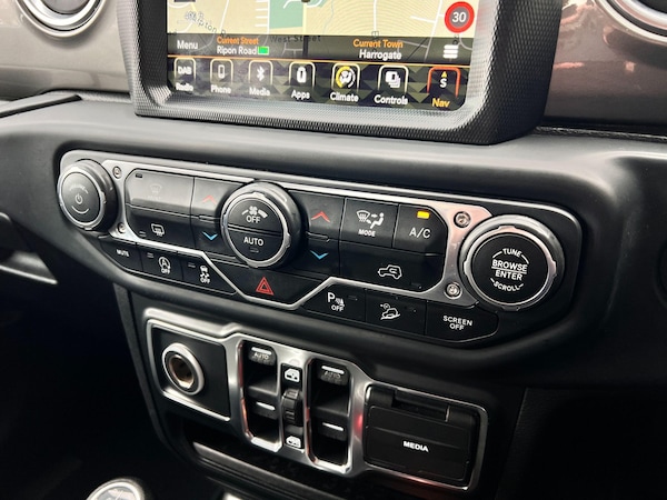 Used Jeep Wrangler 2020 for sale - 76307214: Photo 34