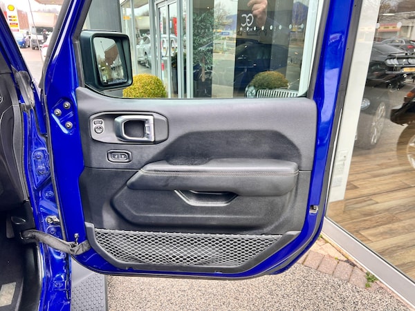 Used Jeep Wrangler 2020 for sale - 76307214: Photo 61