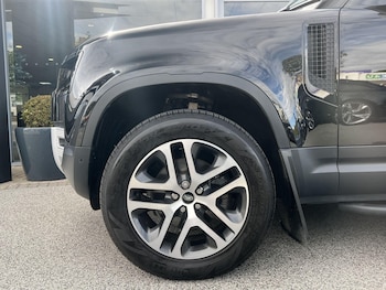 Used Land Rover Defender 110 2024 for sale - 75589735: Photo