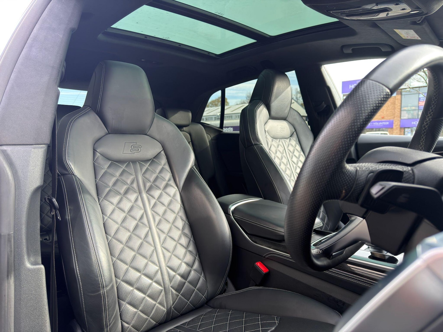 Used Audi Q8 2023 for sale - 78184783: Photo 13