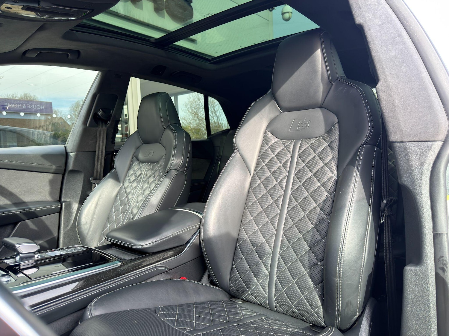 Used Audi Q8 2023 for sale - 78184783: Photo 16