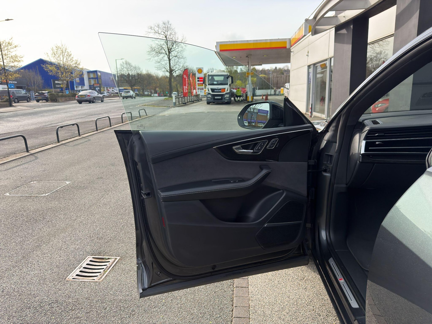 Used Audi Q8 2023 for sale - 78184783: Photo 54