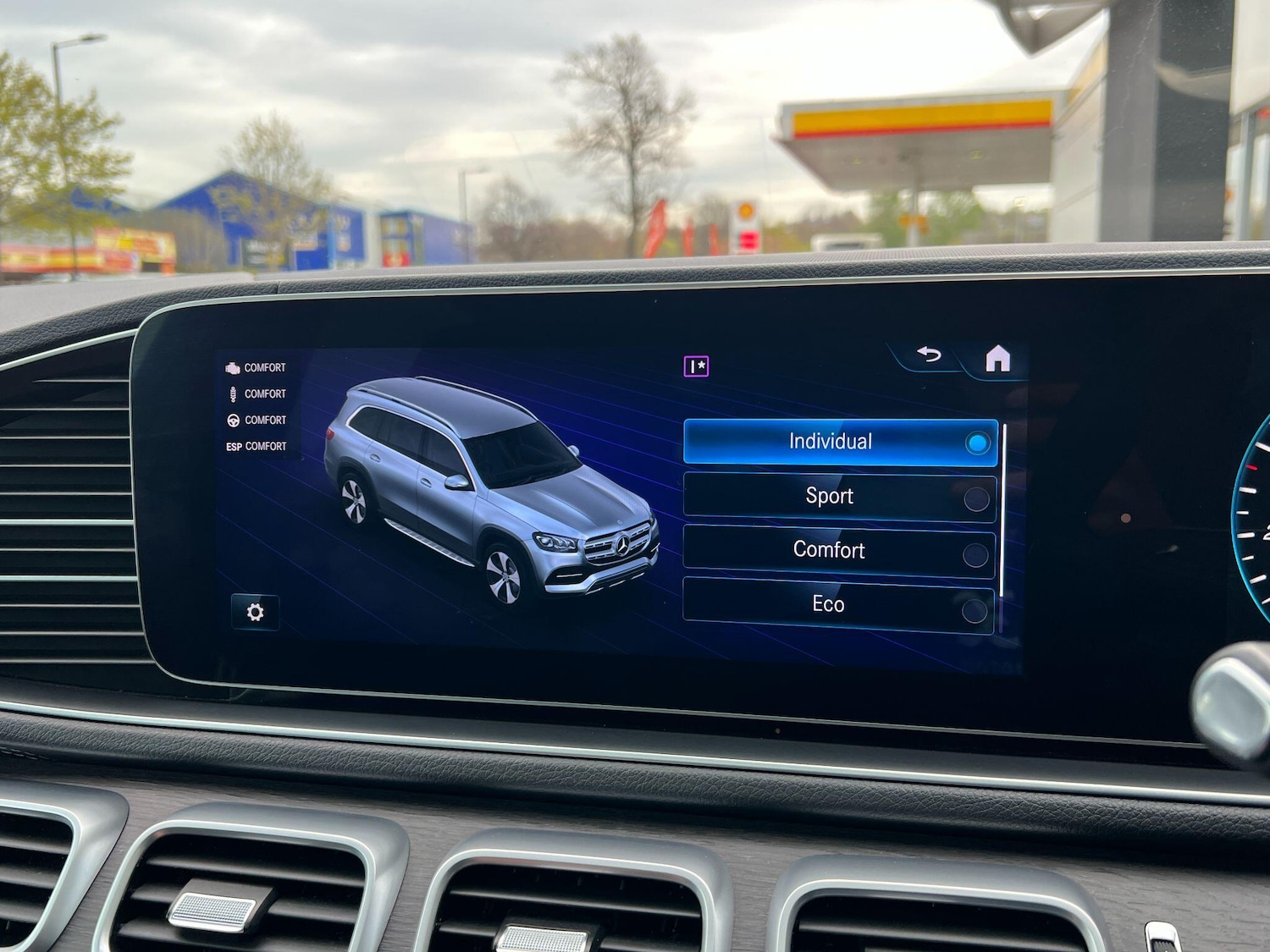 Used Mercedes-Benz GLS for sale - 77646211: Photo 42