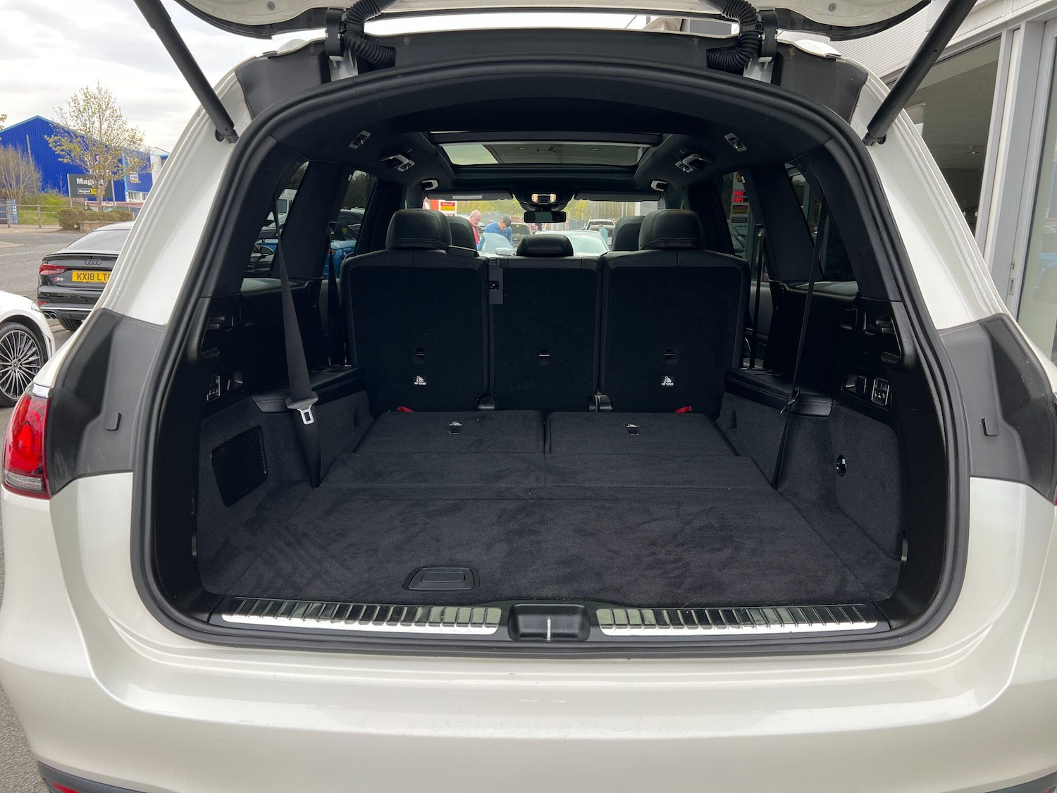 Used Mercedes-Benz GLS for sale - 77646211: Photo 71