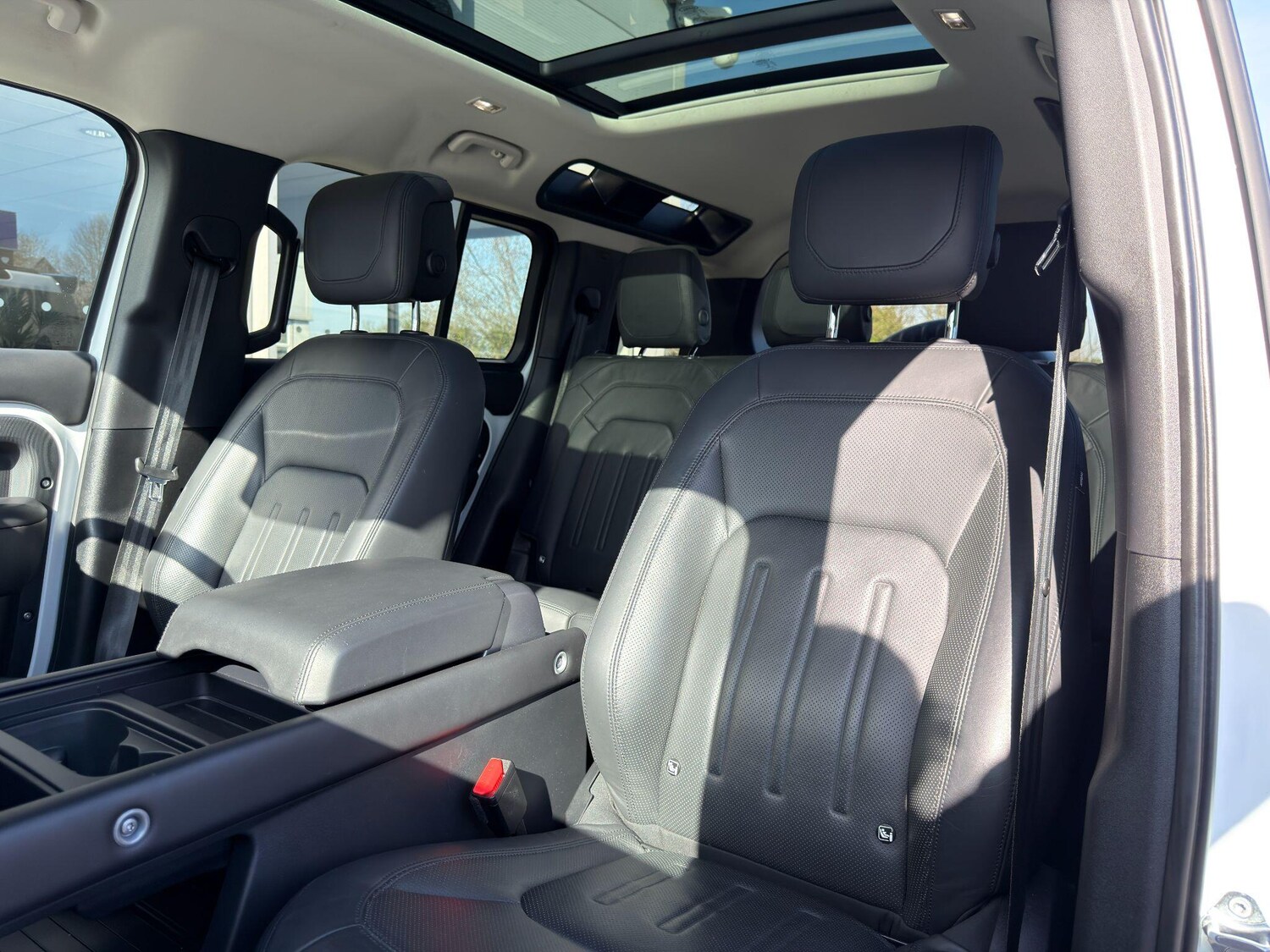 Used Land Rover Defender 110 2021 for sale - 77926275: Photo 24