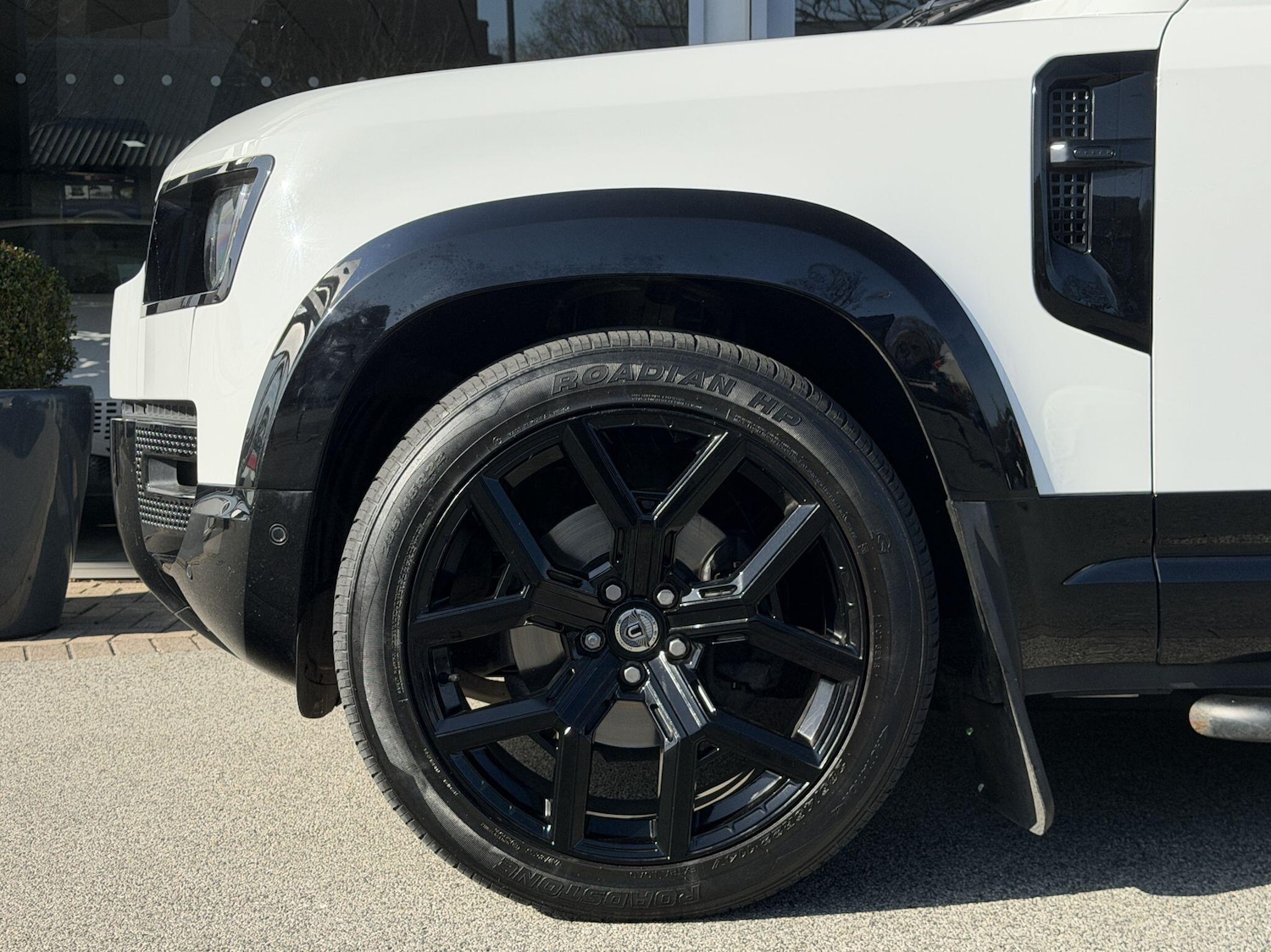 Used Land Rover Defender 110 2021 for sale - 77926275: Photo 3