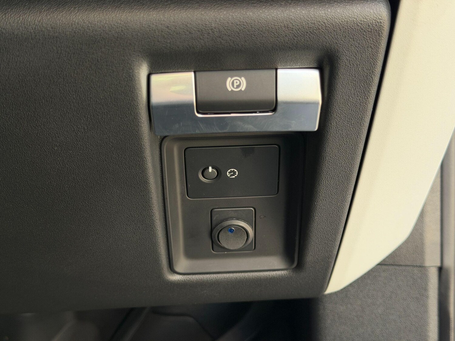 Used Land Rover Defender 110 2021 for sale - 77926275: Photo 44