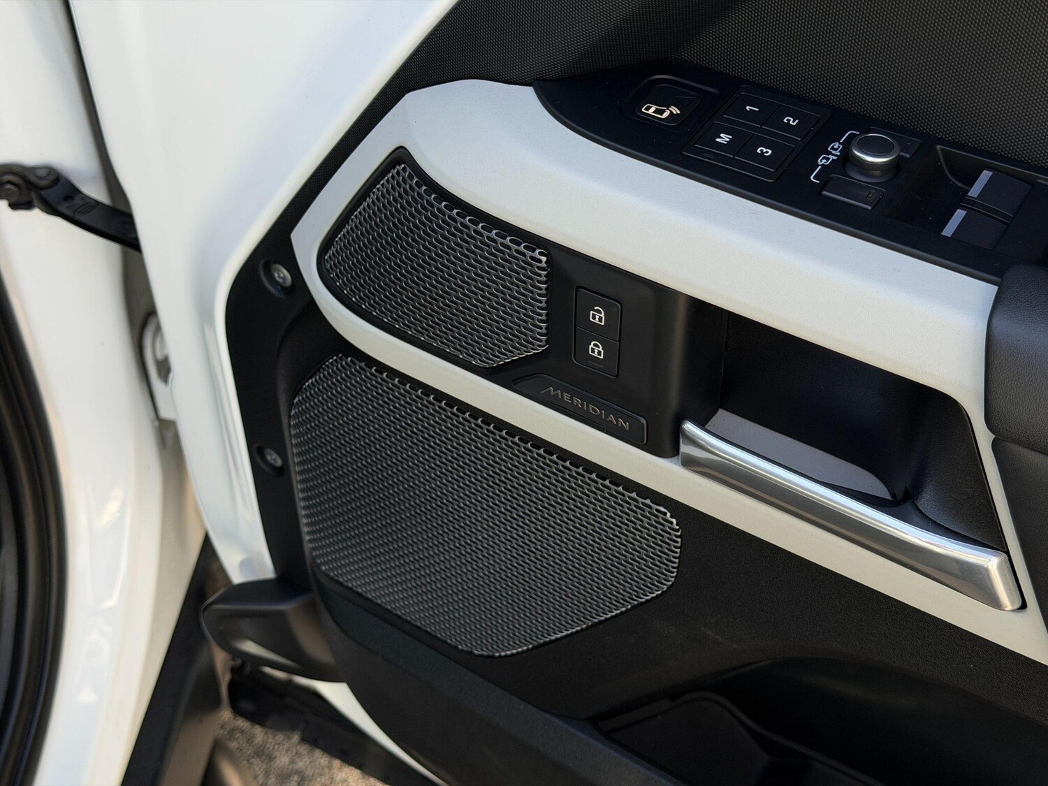 Used Land Rover Defender 110 2021 for sale - 77926275: Photo 46