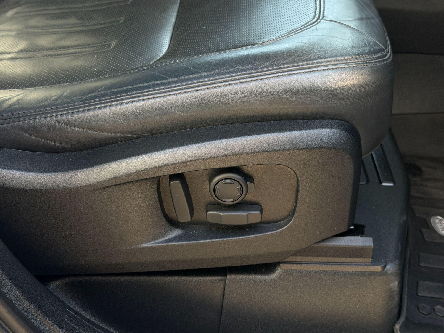 Used Land Rover Defender 110 2021 for sale - 77926275: Photo 49