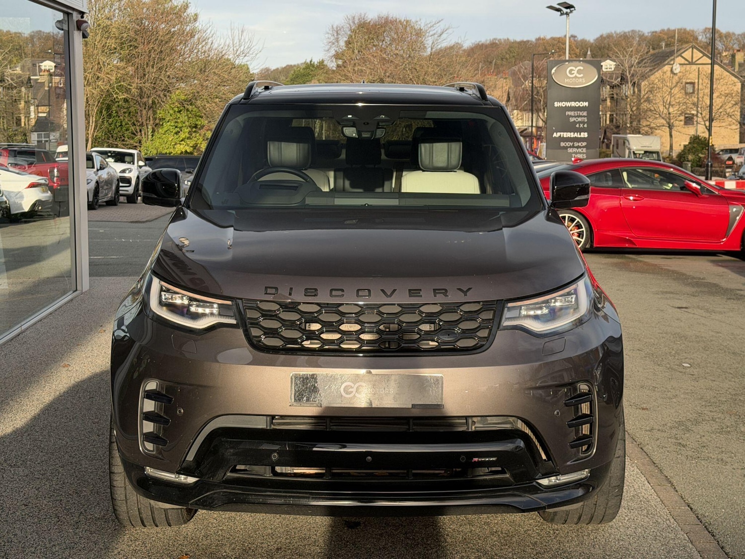 Used Land Rover Discovery 2023 for sale - 76899416: Photo 3