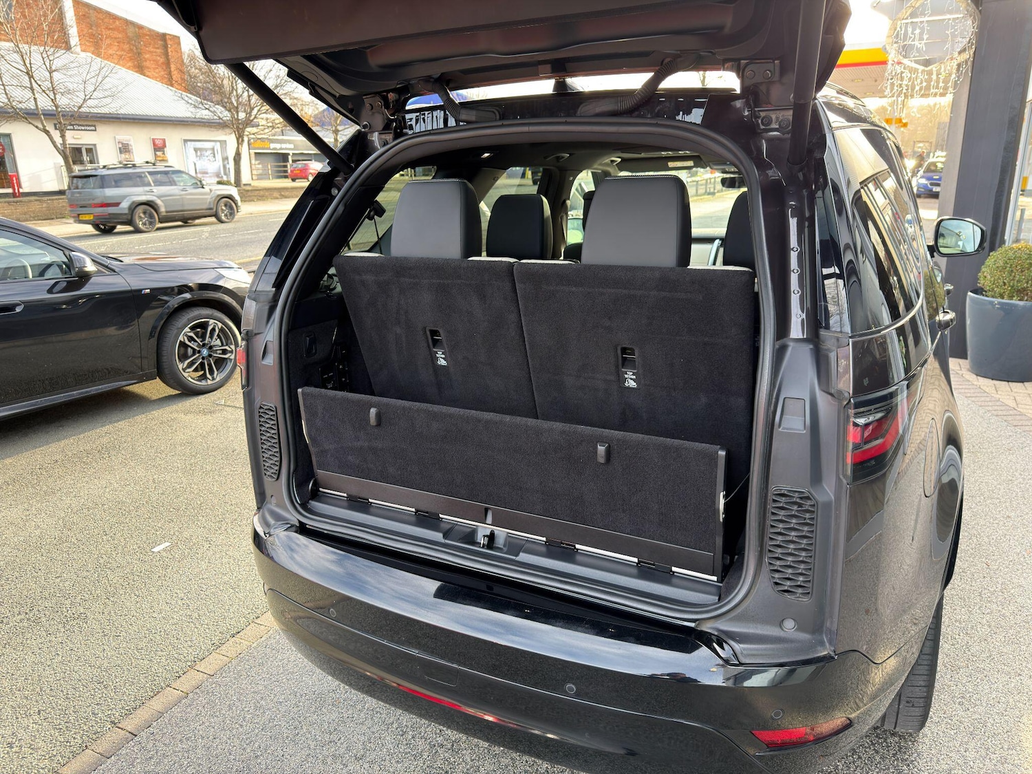 Used Land Rover Discovery 2023 for sale - 76899416: Photo 61