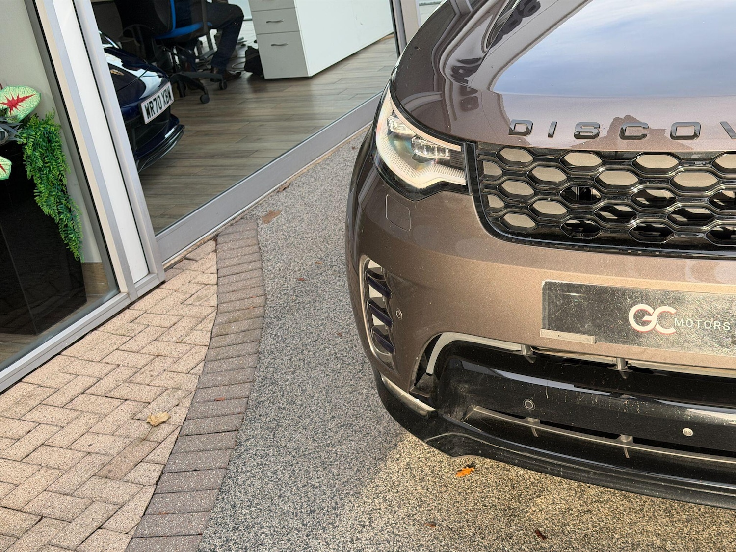 Used Land Rover Discovery 2023 for sale - 76899416: Photo 75