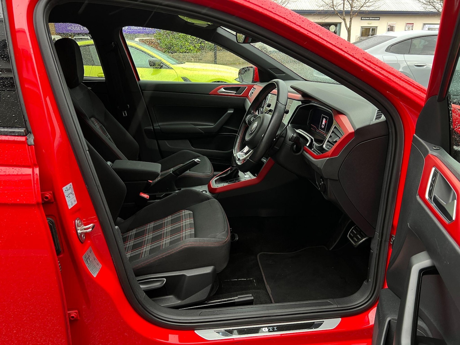 Used Volkswagen Polo 2020 for sale - 76432680: Photo 14