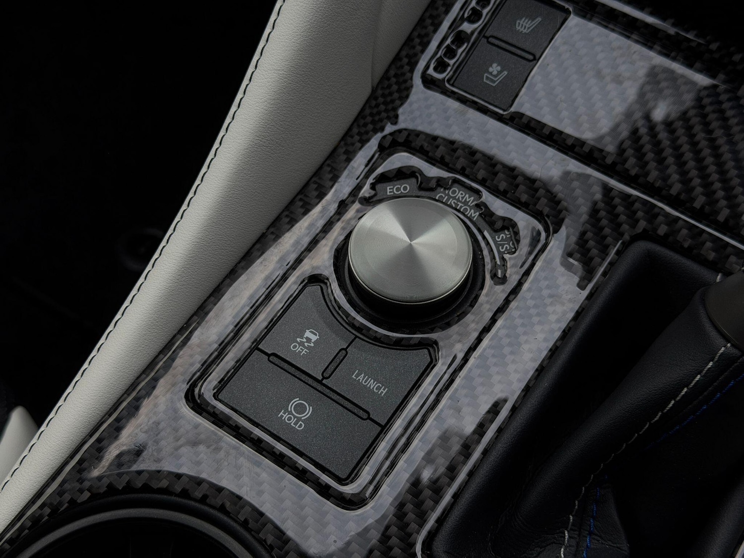 Used Lexus RC 2023 for sale - 76606878: Photo 40