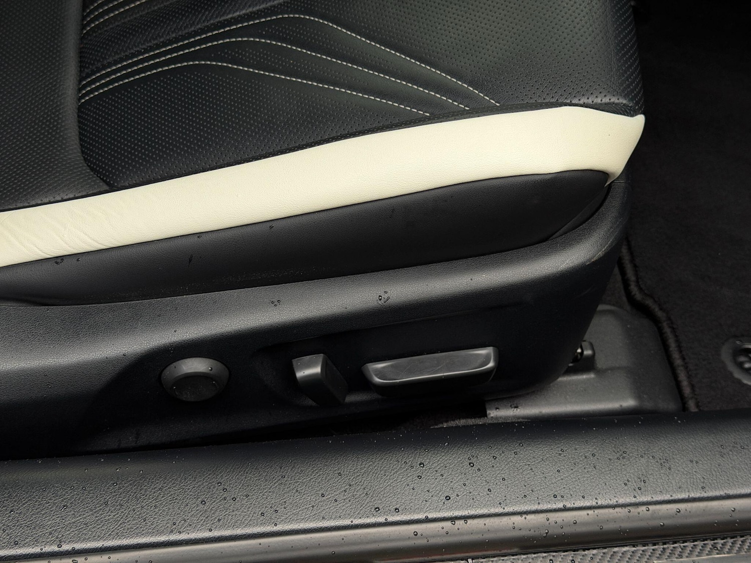 Used Lexus RC 2023 for sale - 76606878: Photo 46