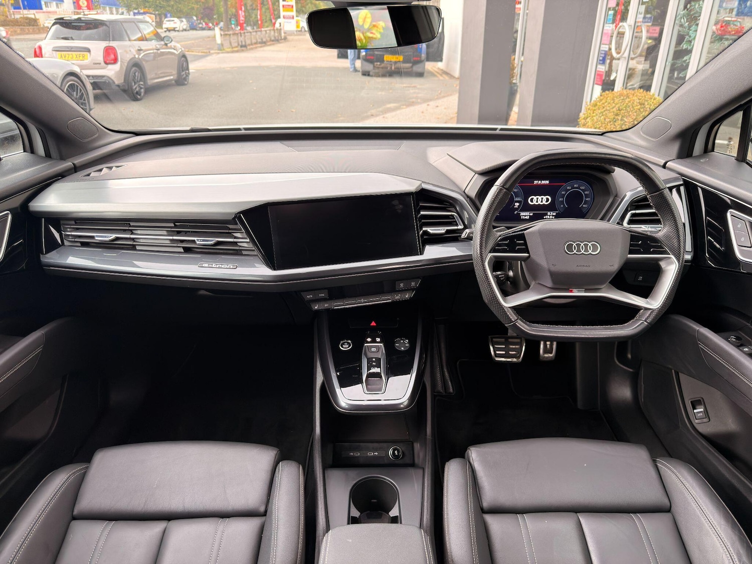 Used Audi Q4 e-tron 2023 for sale - 76085269: Photo 10