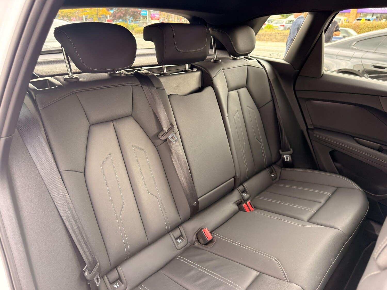 Used Audi Q4 e-tron 2023 for sale - 76085269: Photo 17
