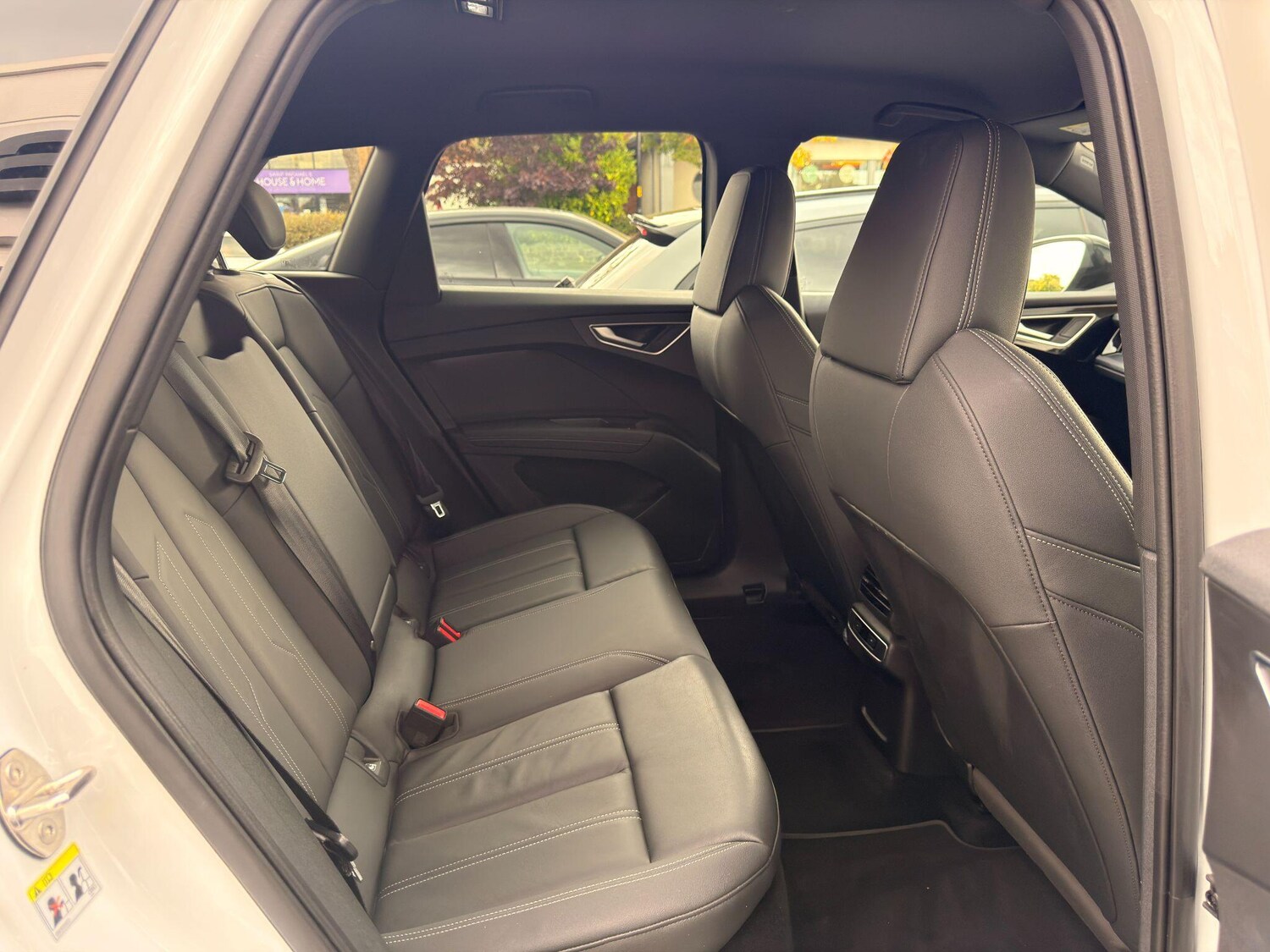 Used Audi Q4 e-tron 2023 for sale - 76085269: Photo 18