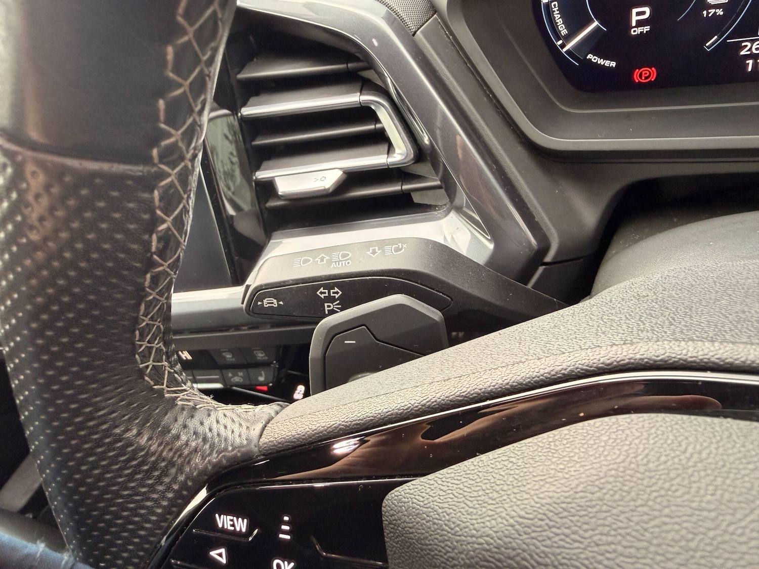 Used Audi Q4 e-tron 2023 for sale - 76085269: Photo 27