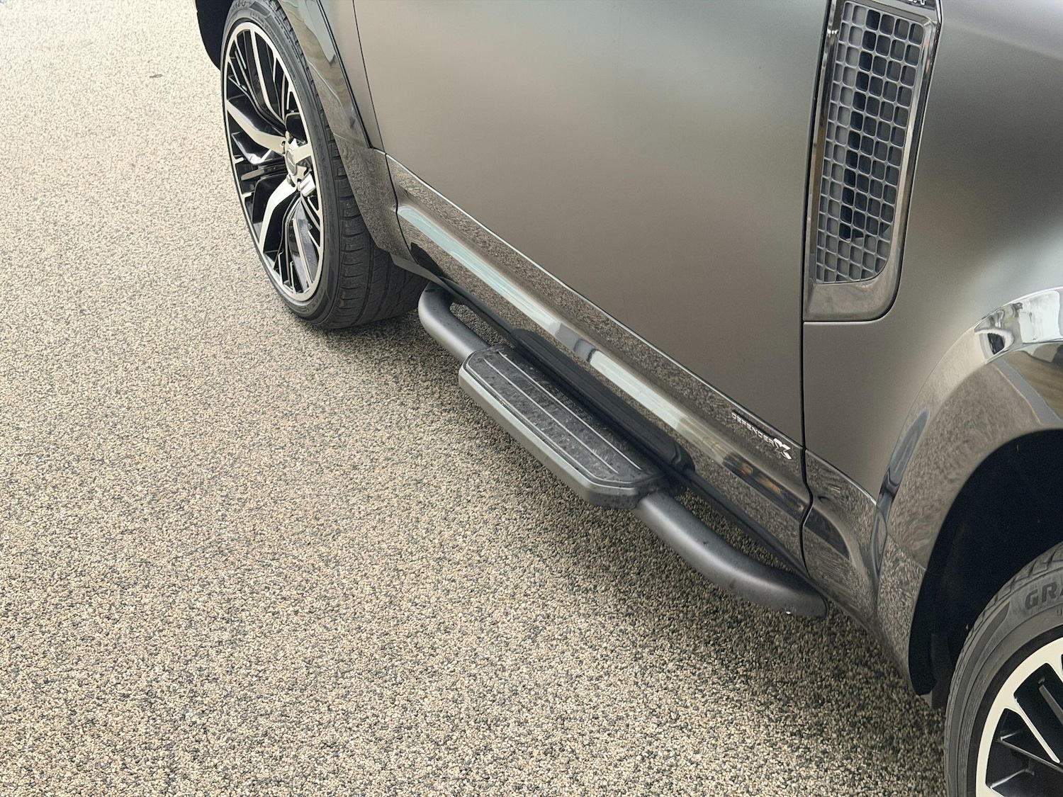 Used Land Rover Defender 90 2021 for sale - 77412081: Photo 13