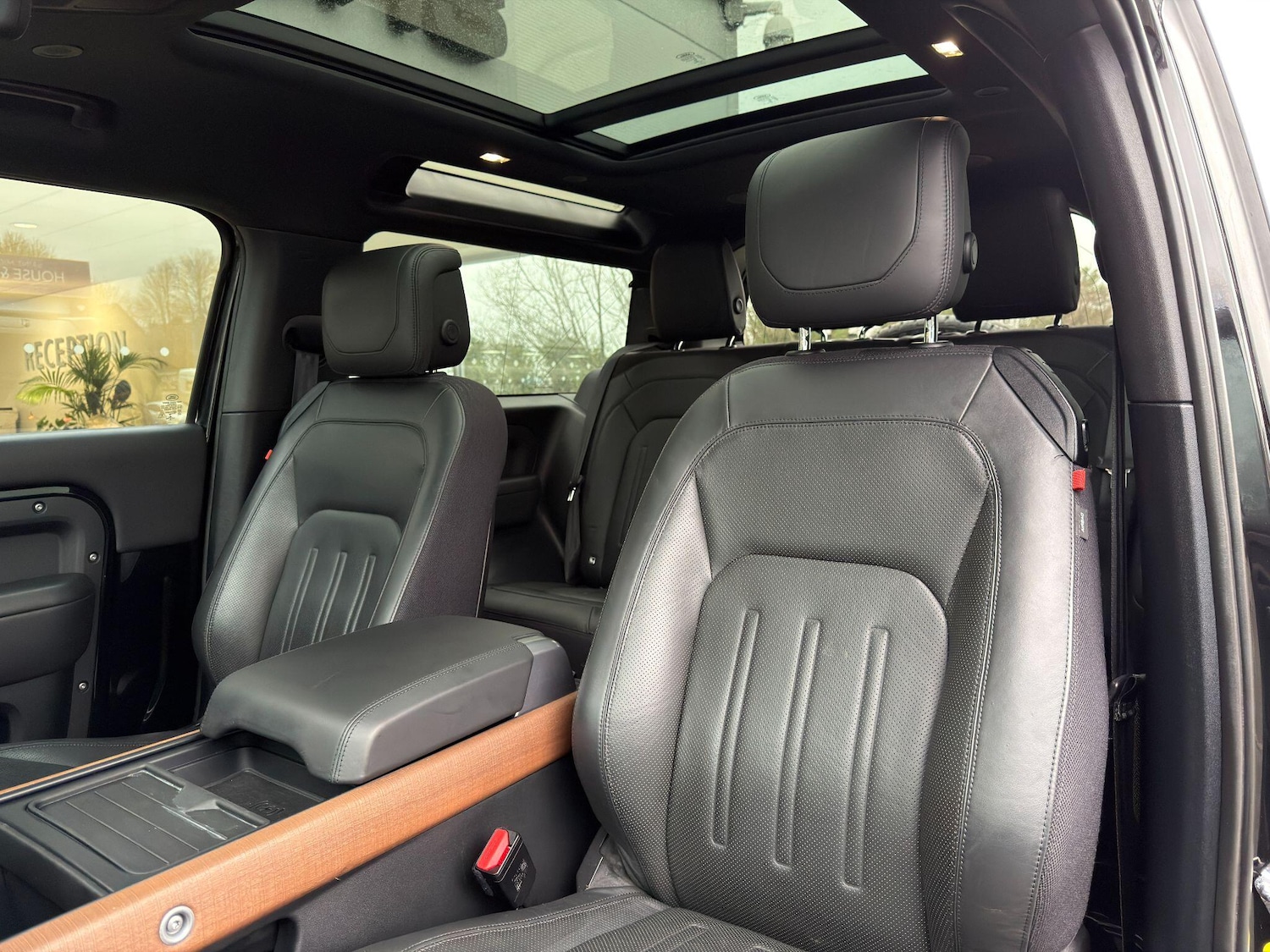 Used Land Rover Defender 90 2021 for sale - 77412081: Photo 22