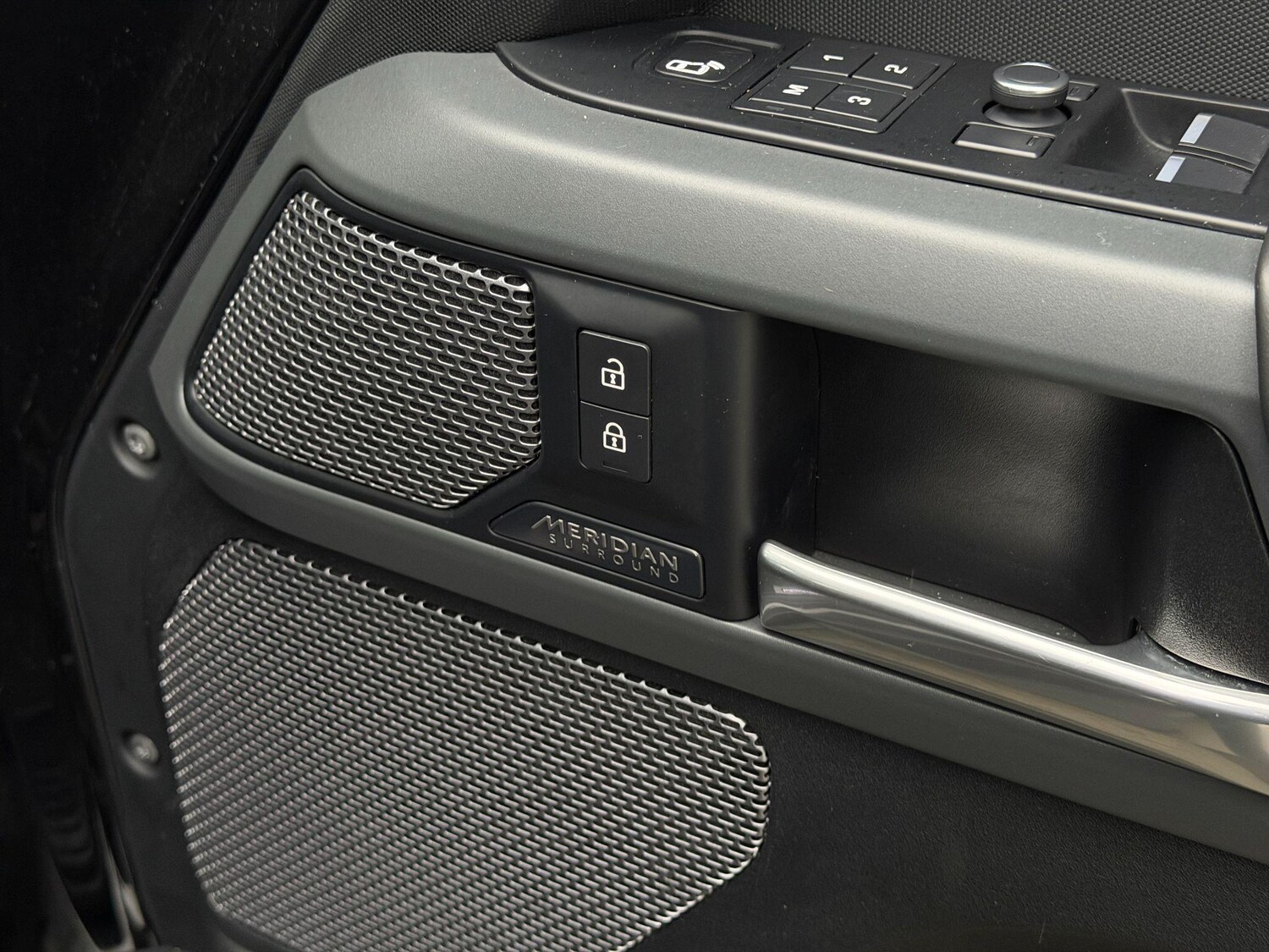 Used Land Rover Defender 90 2021 for sale - 77412081: Photo 47