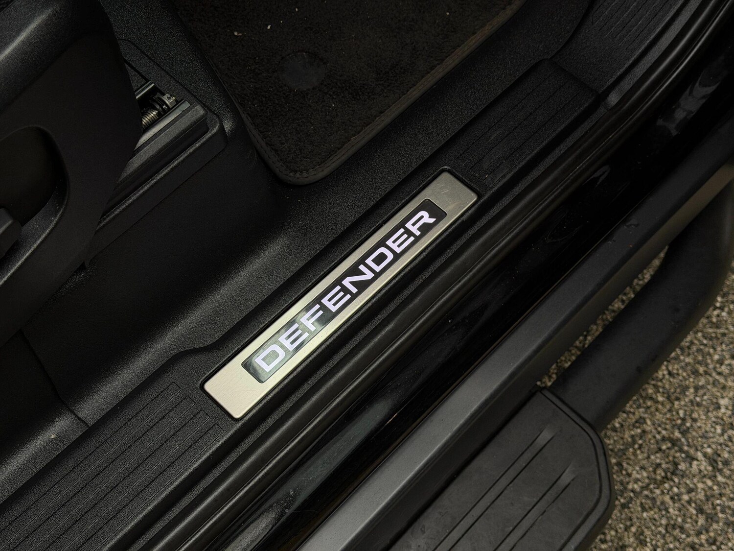 Used Land Rover Defender 90 2021 for sale - 77412081: Photo 48