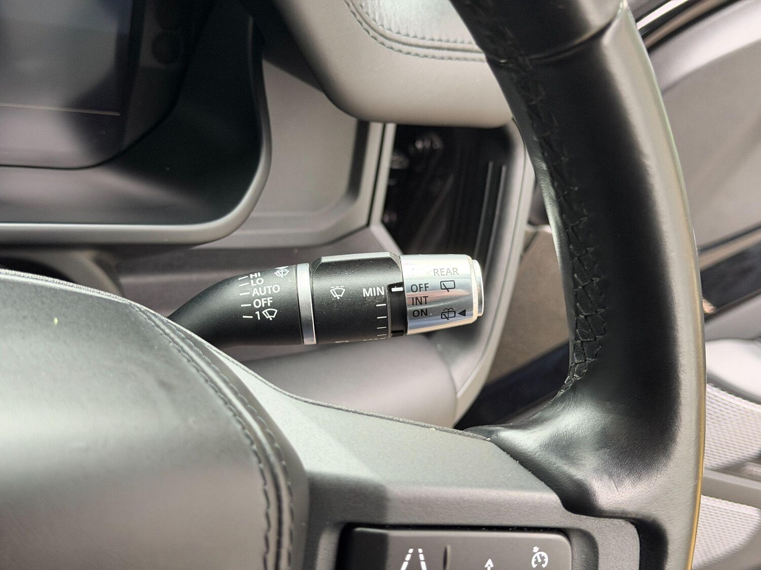 Used Land Rover Defender 90 2021 for sale - 77412081: Photo 51