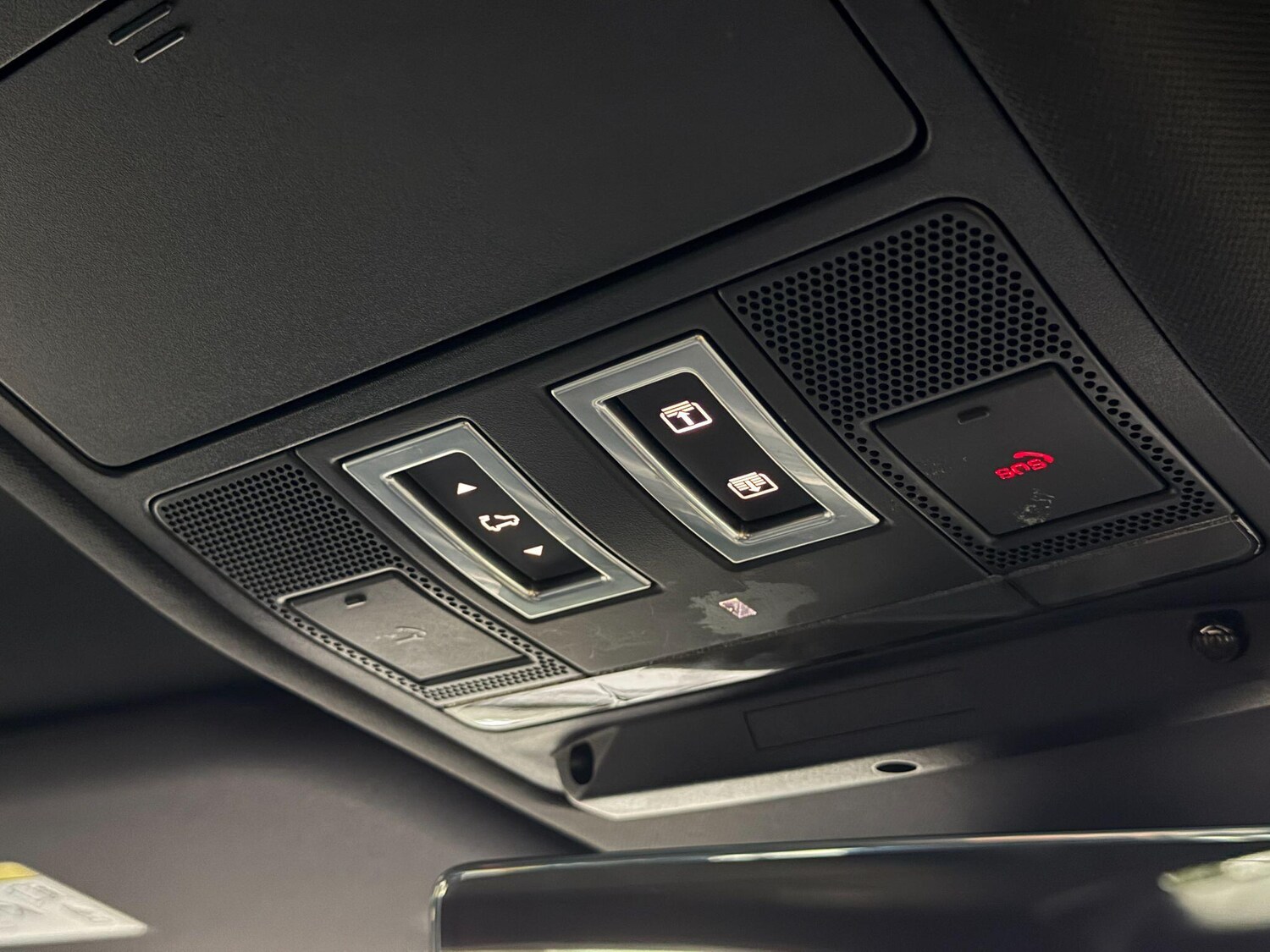 Used Land Rover Defender 90 2021 for sale - 77412081: Photo 60