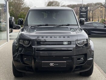 Used Land Rover Defender 130 2023 for sale - 77524999: Photo