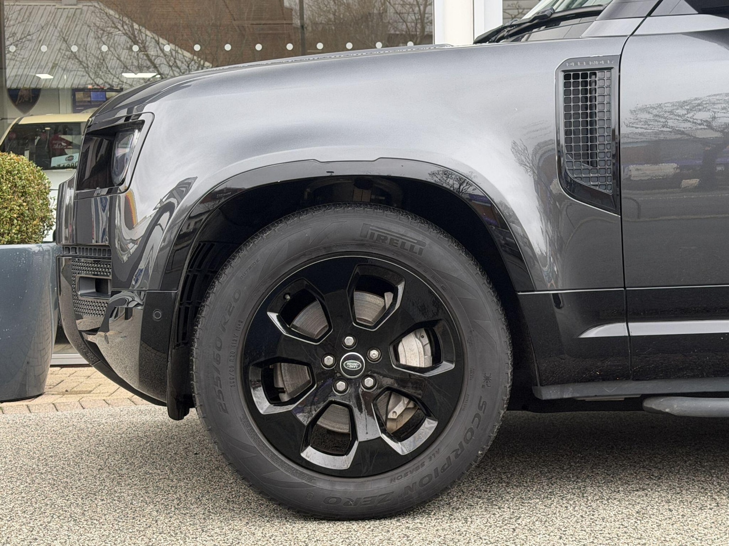 Used Land Rover Defender 130 for sale - 77524999: Photo 4