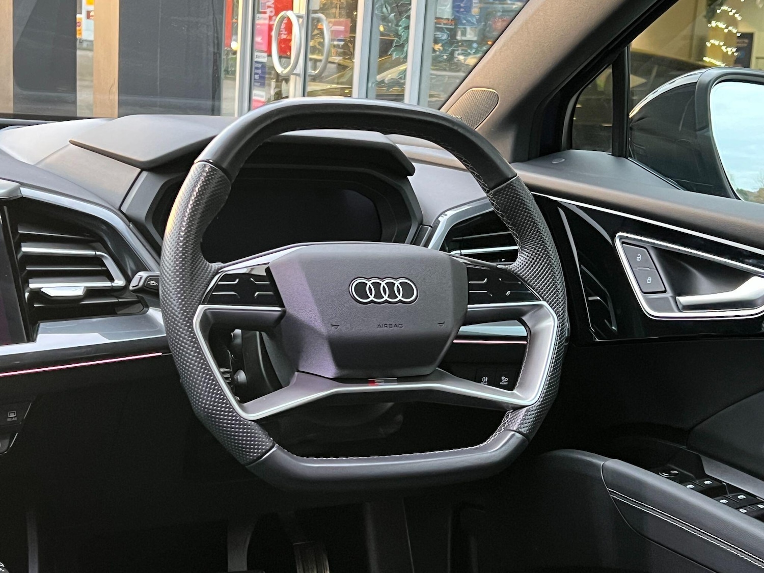 Used Audi Q4 e-tron 2024 for sale - 77066926: Photo 23