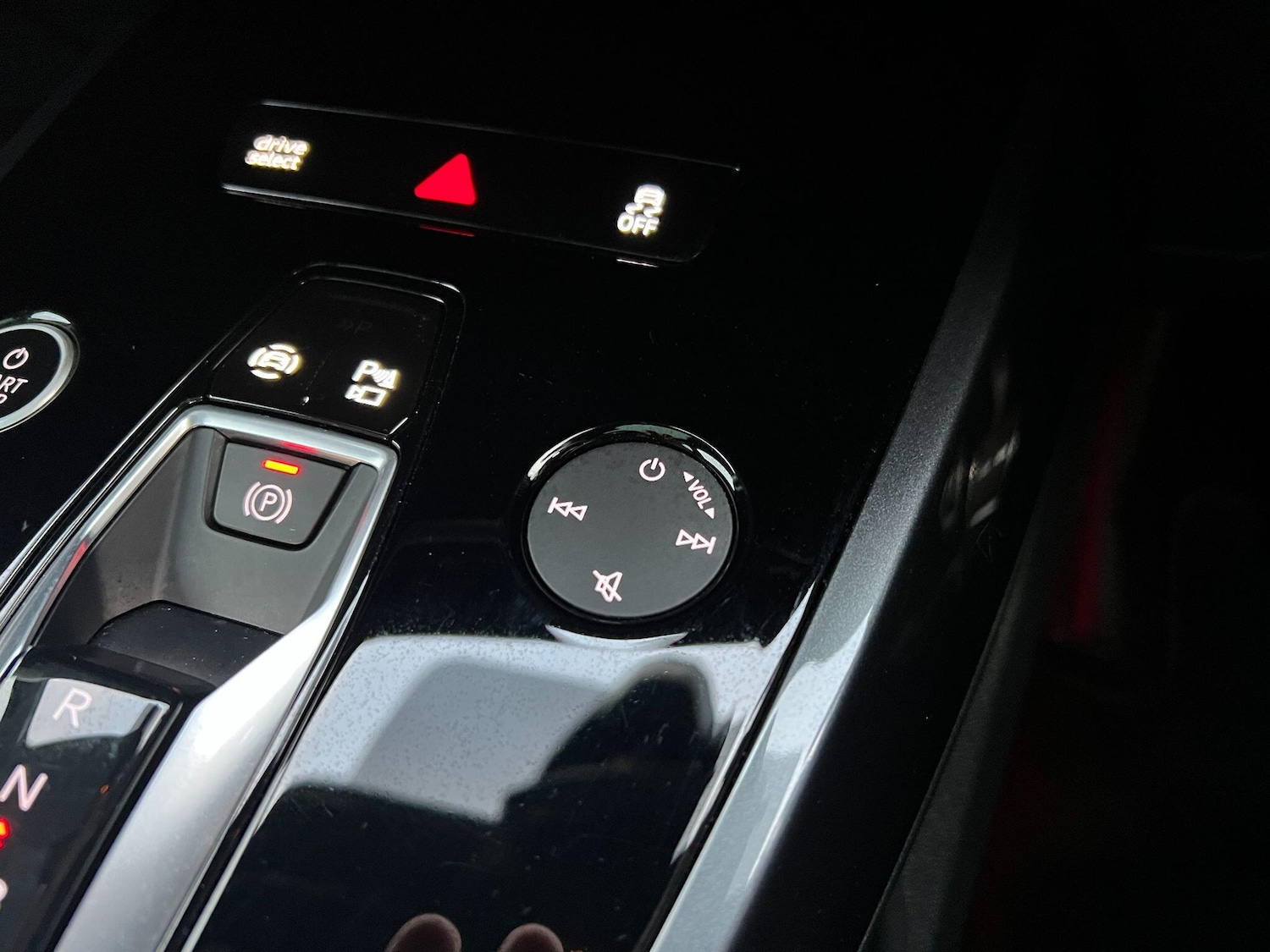 Used Audi Q4 e-tron 2024 for sale - 77066926: Photo 30