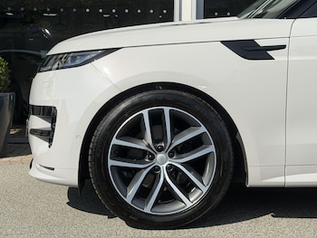 Used Land Rover Range Rover Sport 2024 for sale - 79464978: Photo