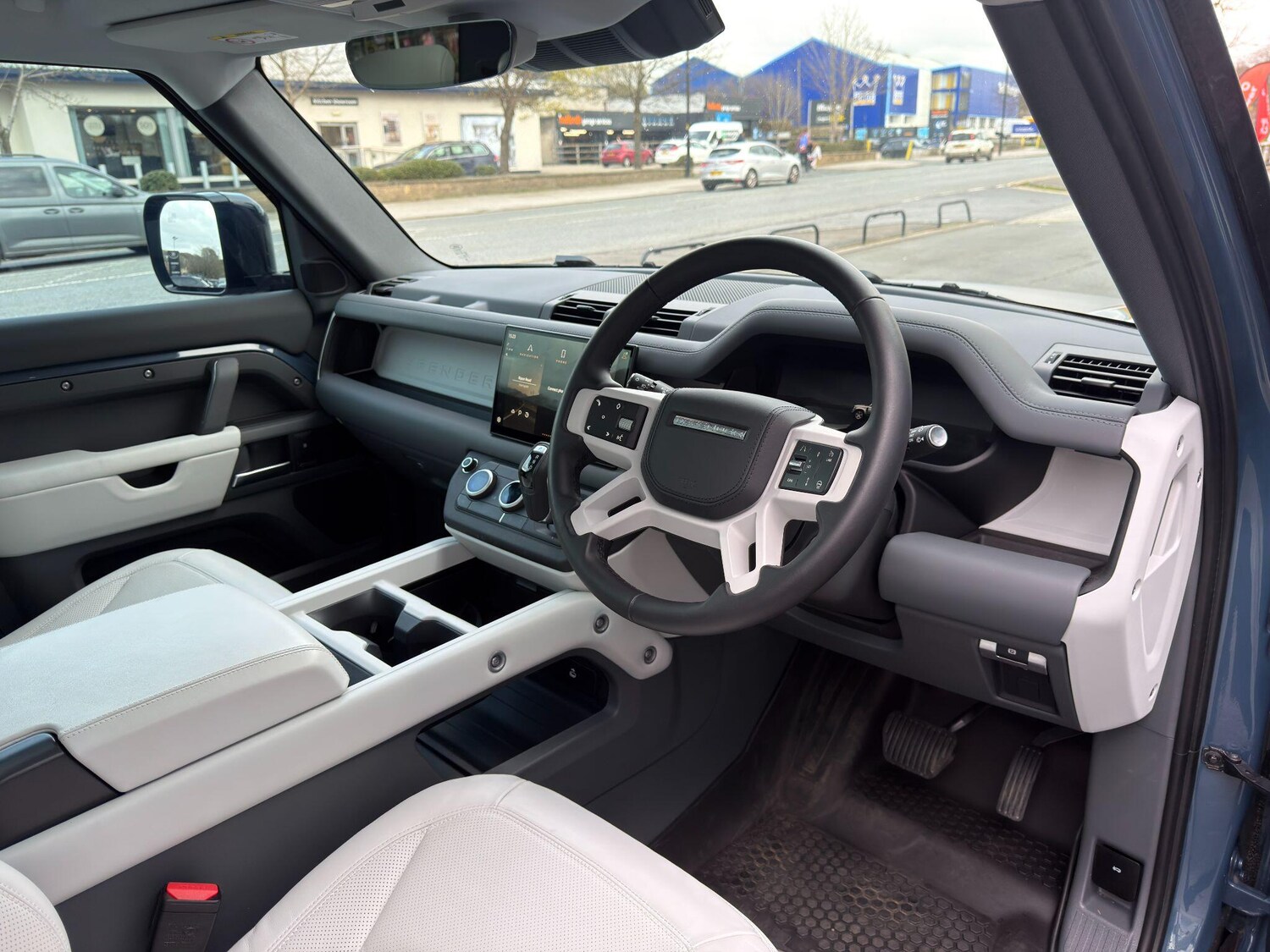 Used Land Rover Defender 90 2025 for sale - 77994209: Photo 16