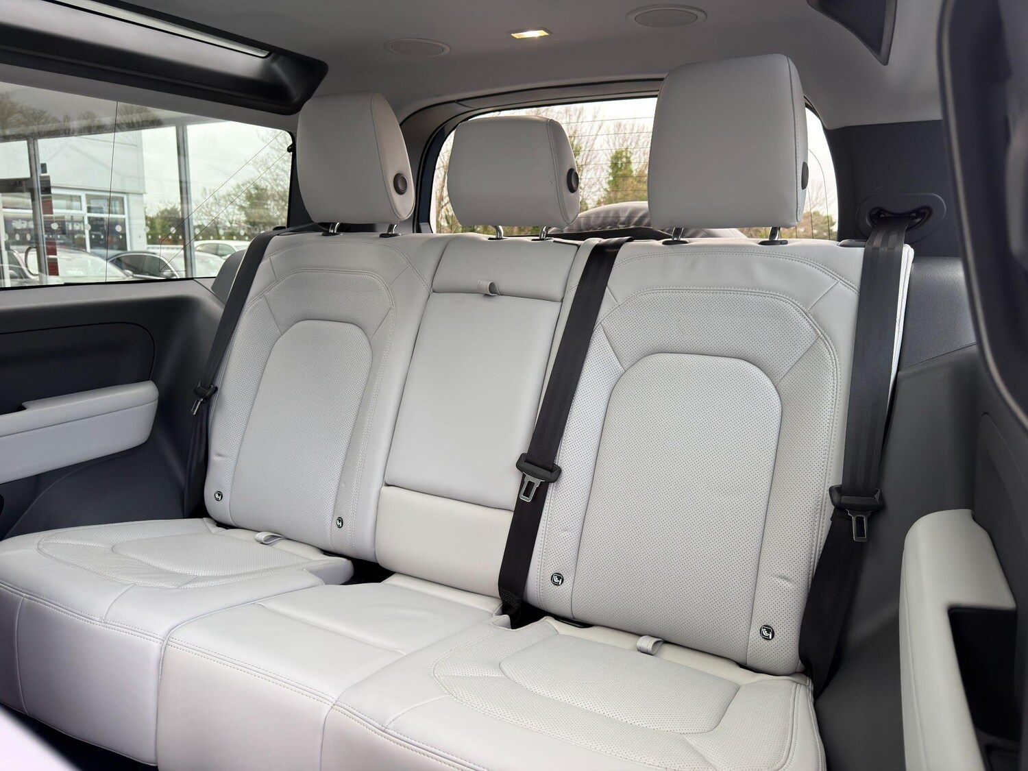 Used Land Rover Defender 90 2025 for sale - 77994209: Photo 22