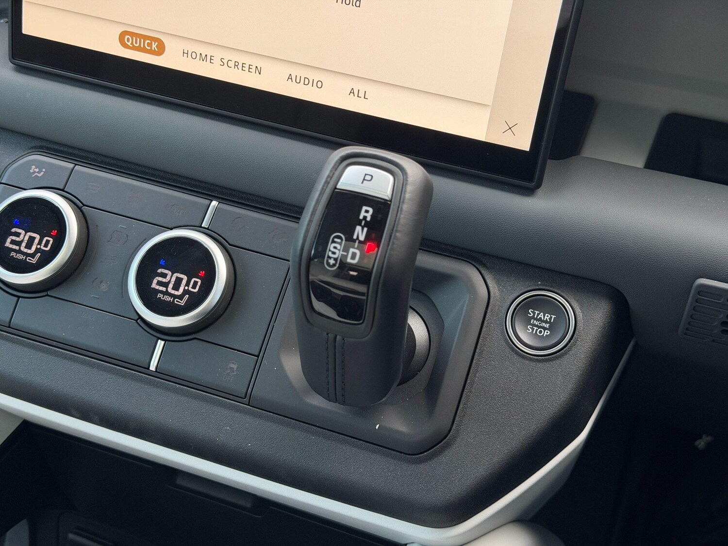 Used Land Rover Defender 90 2025 for sale - 77994209: Photo 31