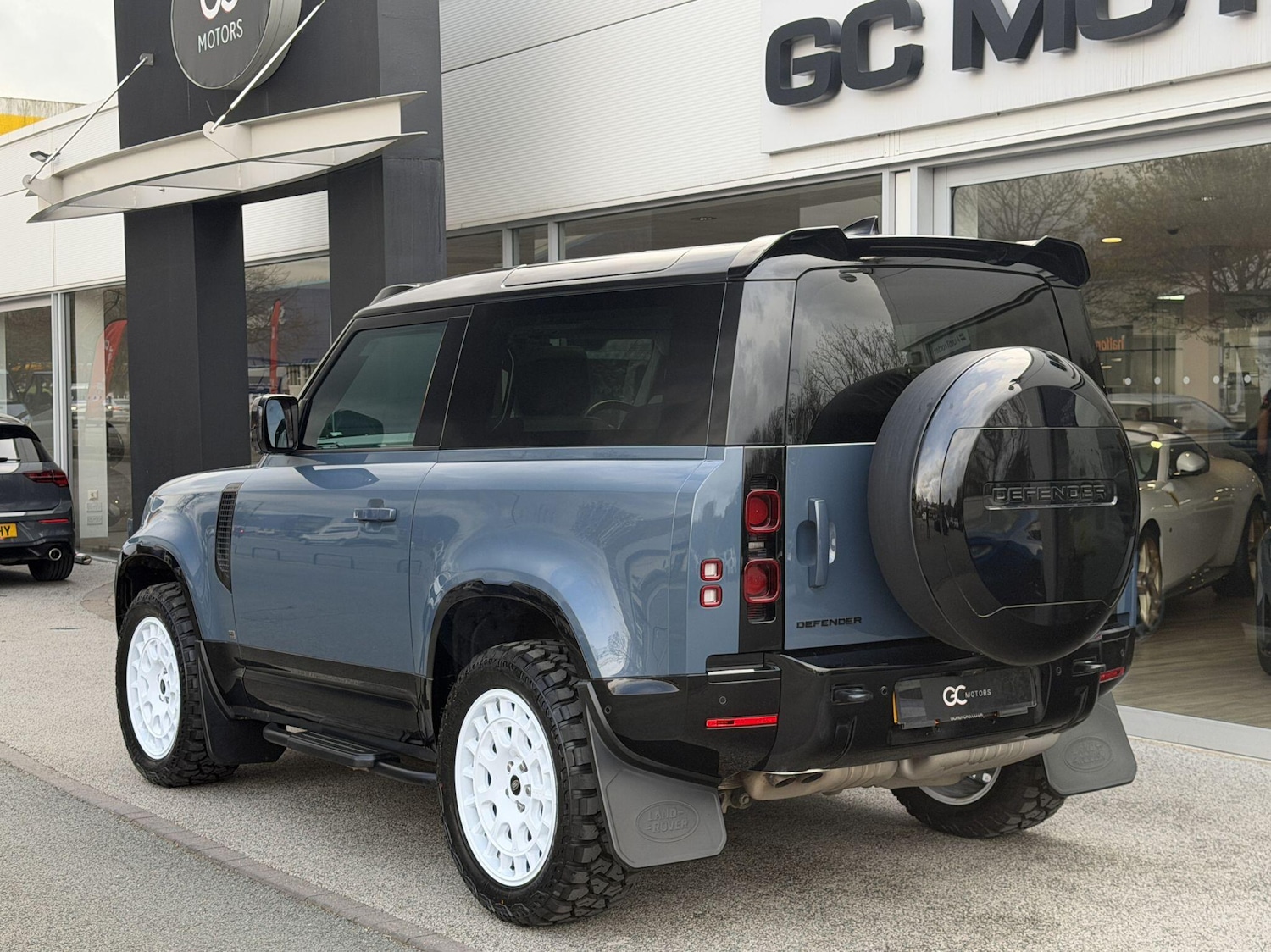 Used Land Rover Defender 90 2025 for sale - 77994209: Photo 5