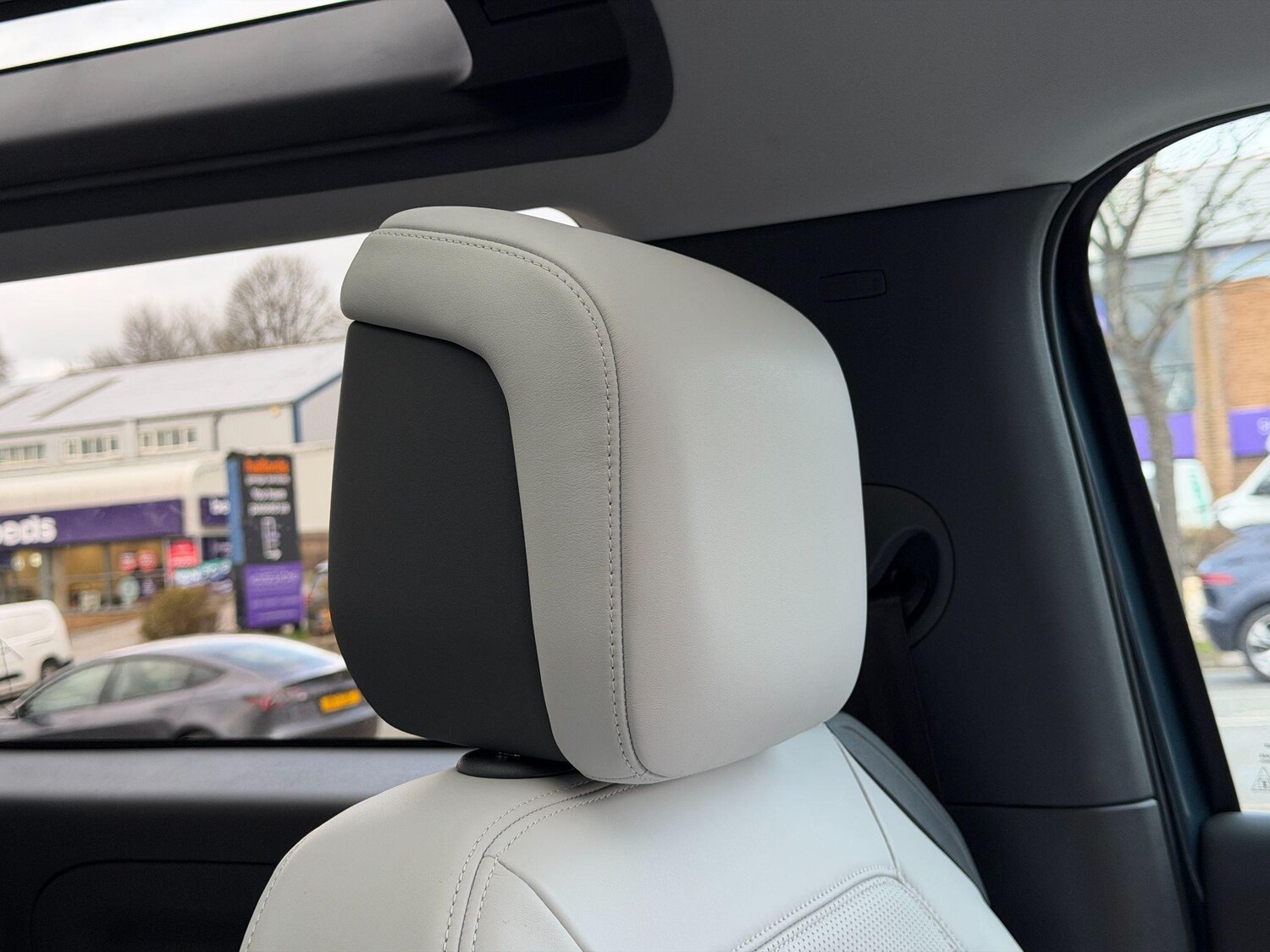 Used Land Rover Defender 90 2025 for sale - 77994209: Photo 51