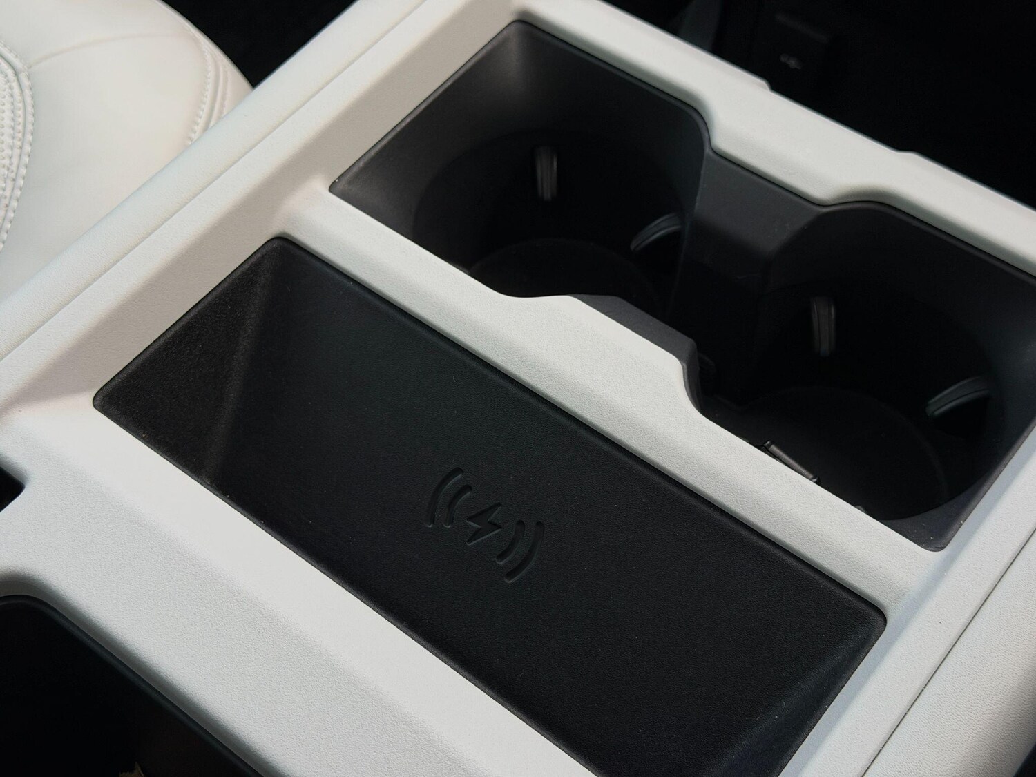 Used Land Rover Defender 90 2025 for sale - 77994209: Photo 53