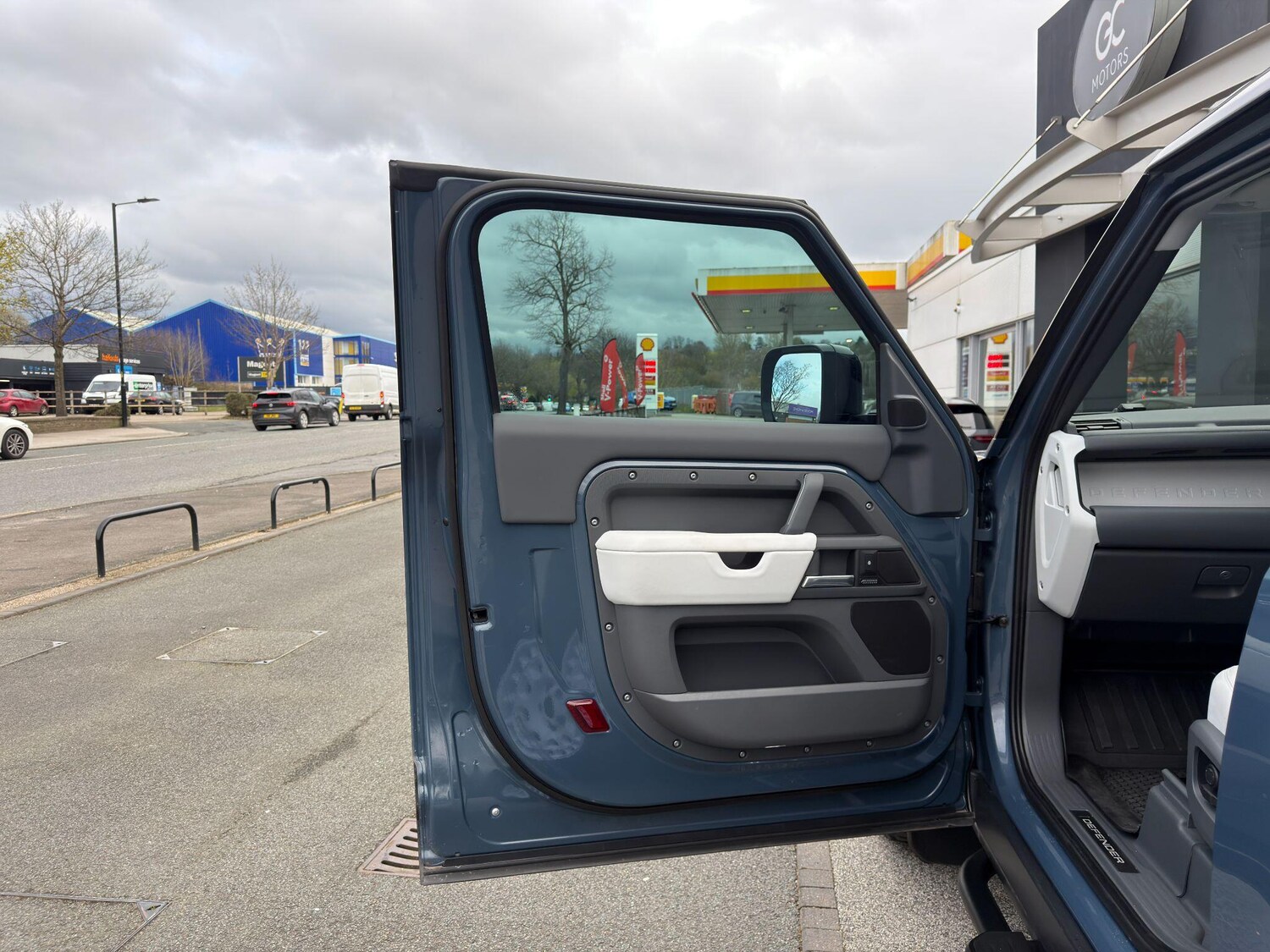 Used Land Rover Defender 90 2025 for sale - 77994209: Photo 59