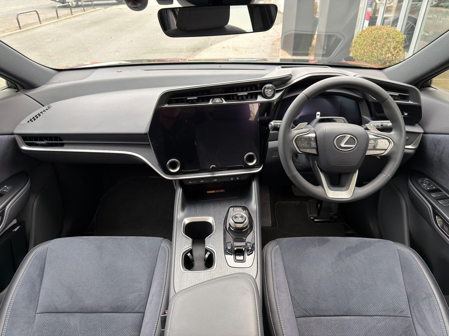 Used Lexus RZ 2023 for sale - 76136490: Photo 21
