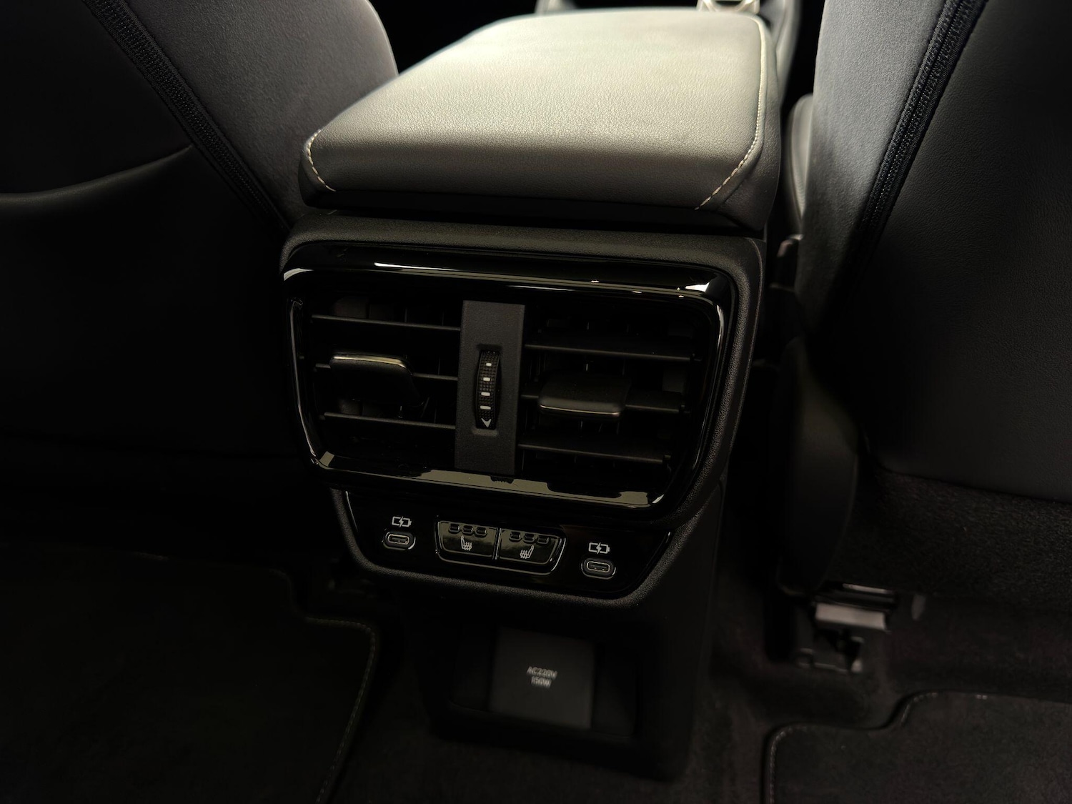 Used Lexus RZ 2023 for sale - 76136490: Photo 56