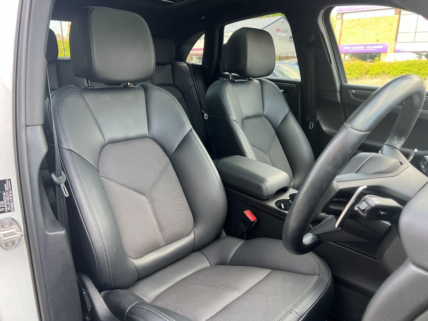 Used Porsche Macan for sale - 76832251: Photo 14