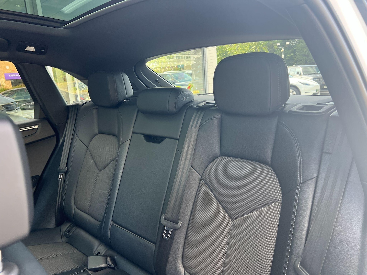 Used Porsche Macan for sale - 76832251: Photo 16