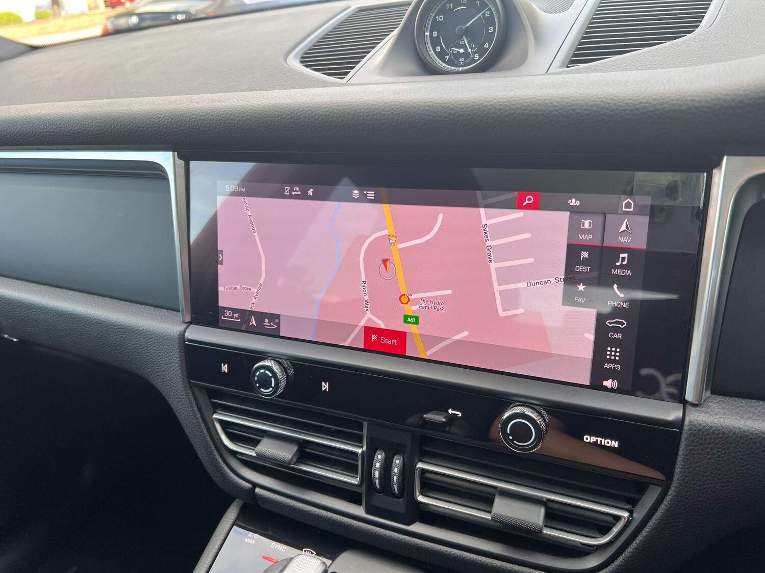 Used Porsche Macan for sale - 76832251: Photo 26