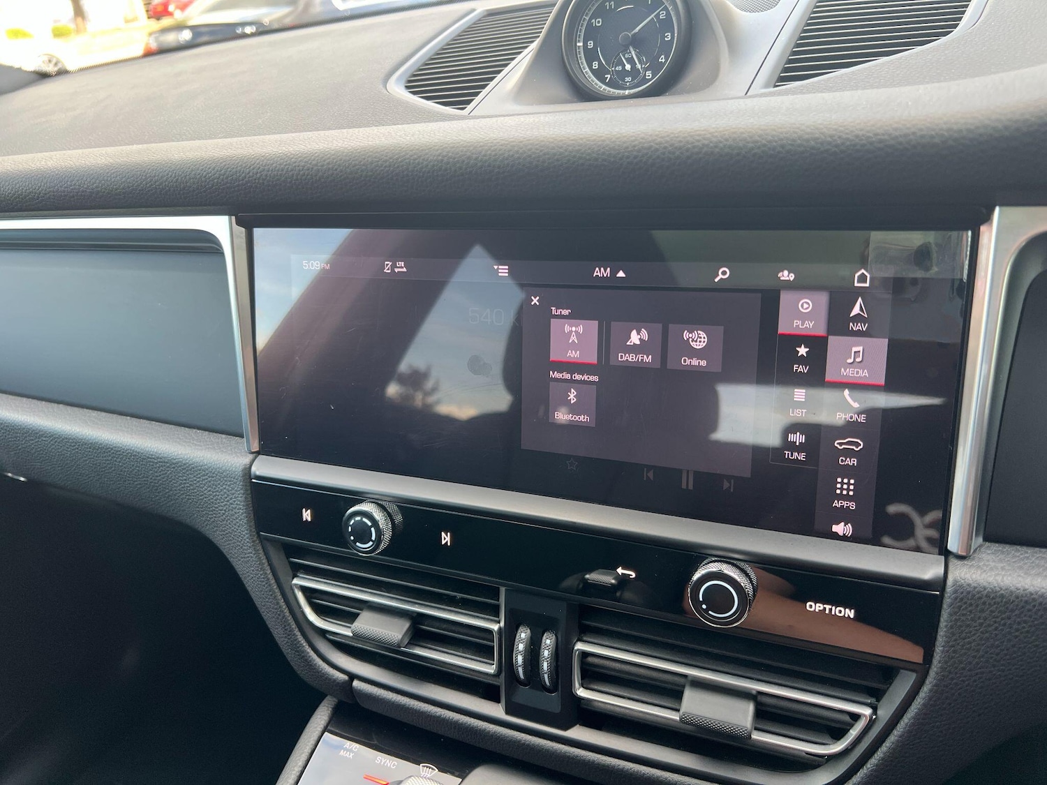 Used Porsche Macan for sale - 76832251: Photo 28