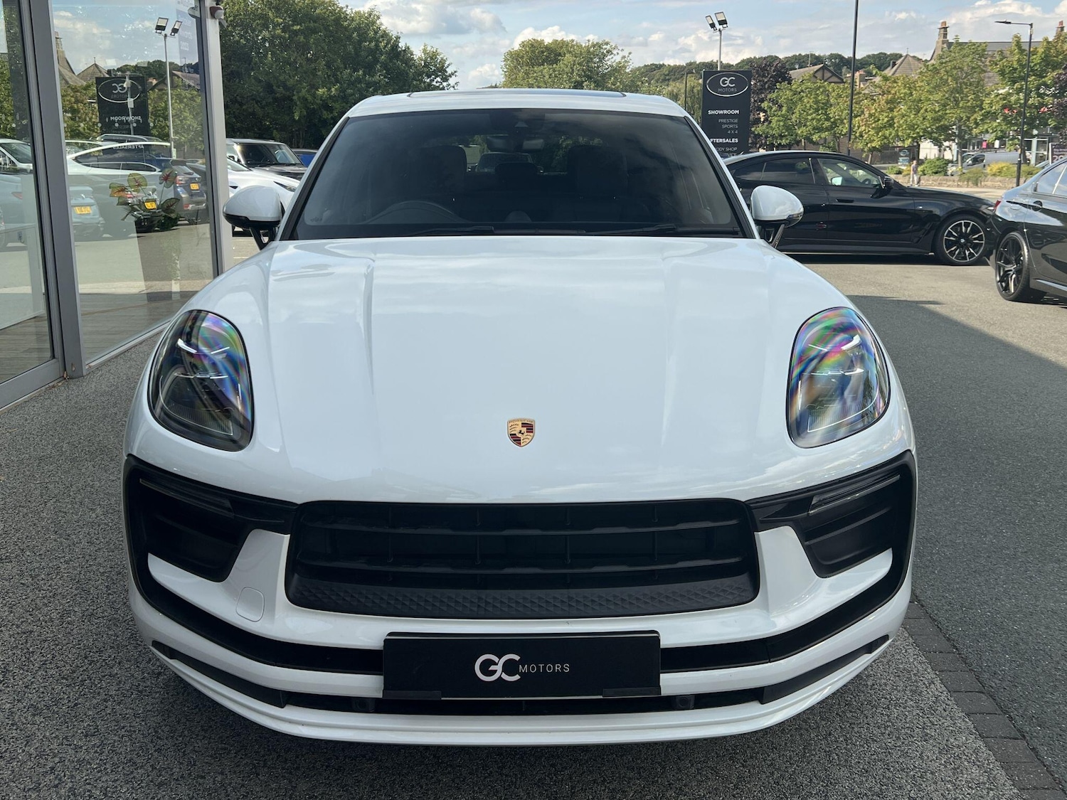 Used Porsche Macan for sale - 76832251: Photo 3