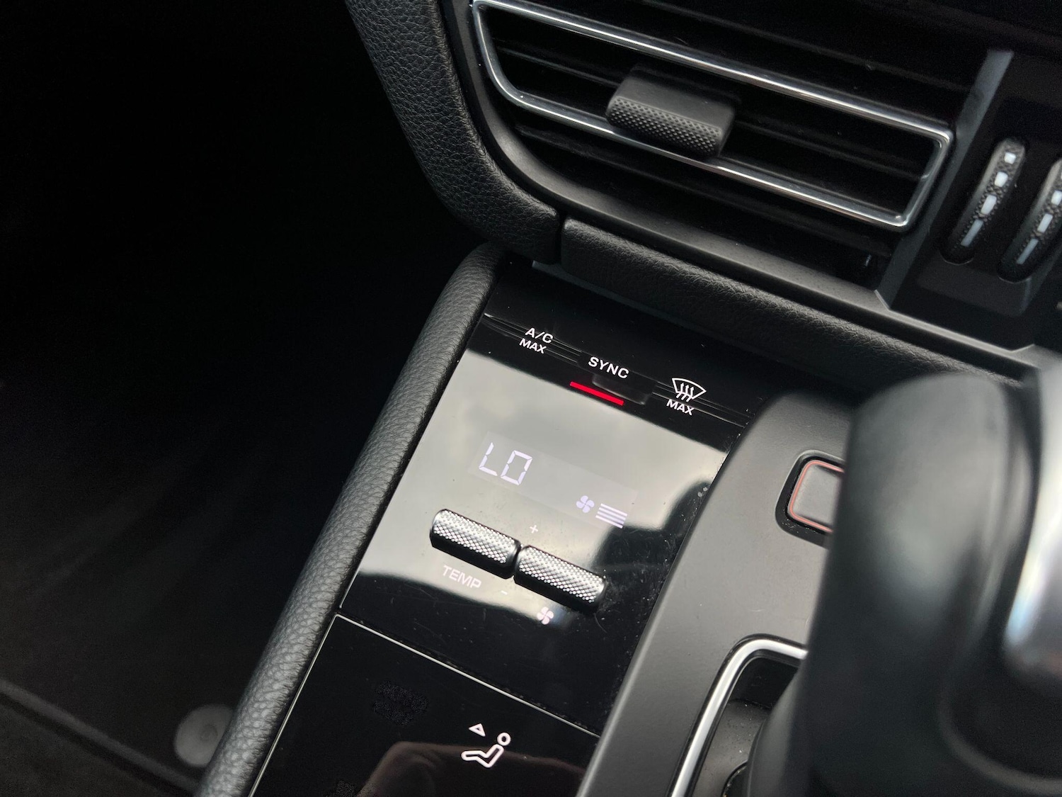 Used Porsche Macan for sale - 76832251: Photo 37